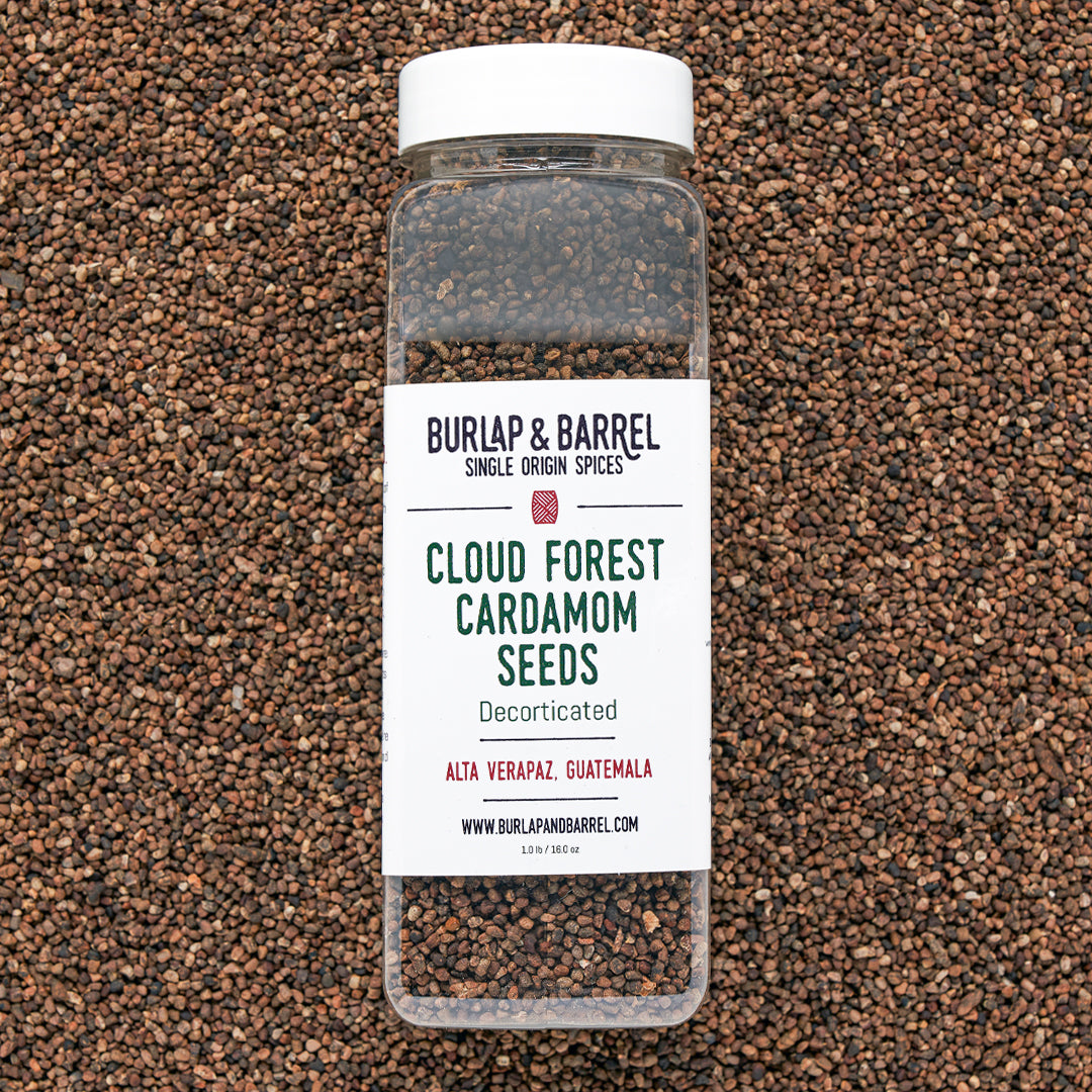 Foodsevice Container of Cloud Forest Cardamom Seeds - Burlap & Barrel Single Origin