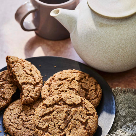 Crunchy Rye Gingersnaps